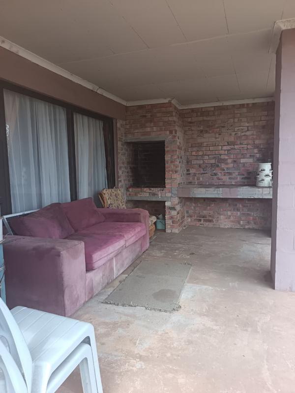 2 Bedroom Property for Sale in Albertinia Western Cape